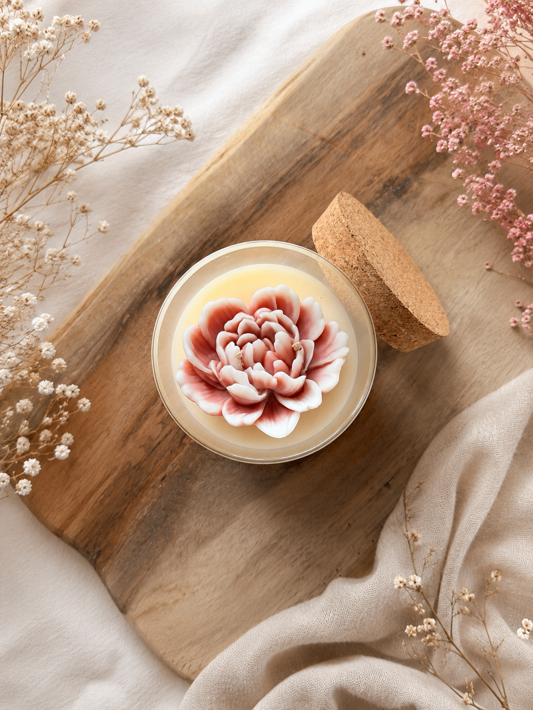Petali di Luna – Candela Artigianale con Peonia