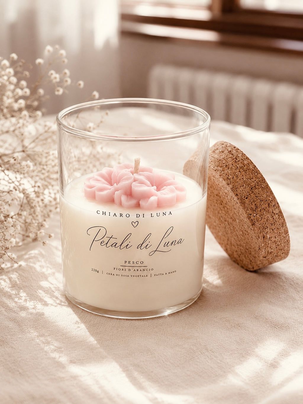 Petali di Luna - Candela artigianale con fiori di Pesco