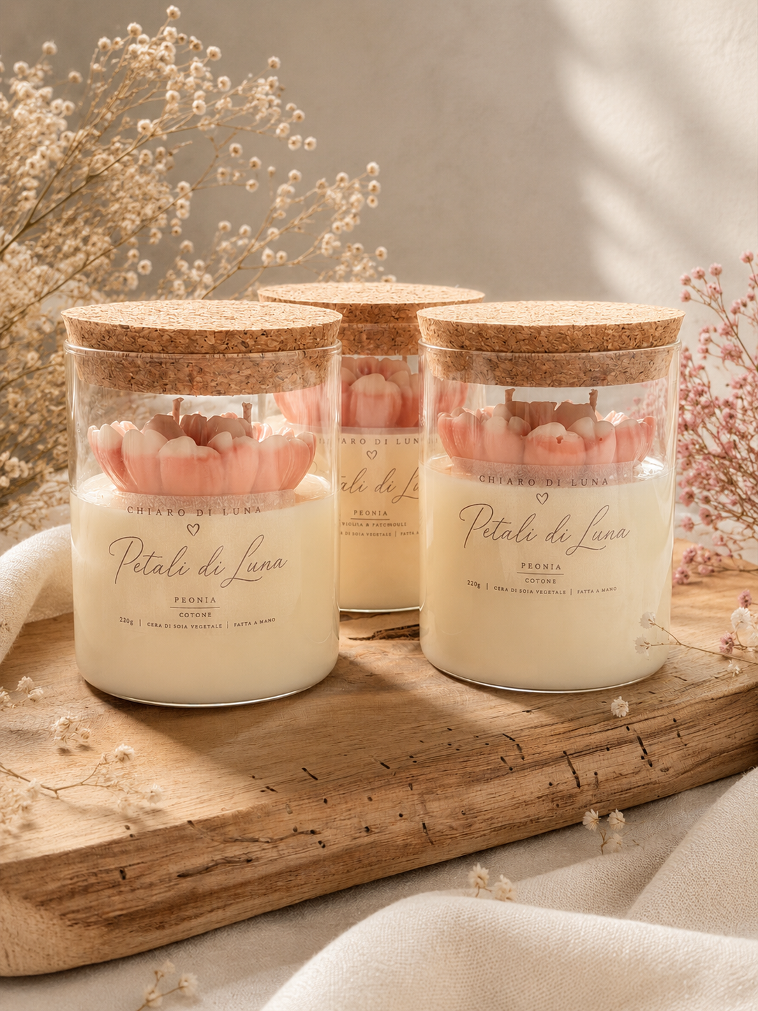 Petali di Luna – Candela Artigianale con Peonia